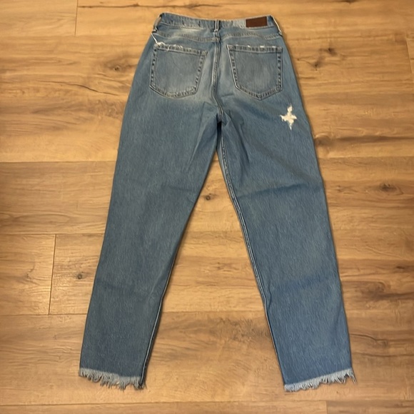 Hollister | Ultra High Rise Mom denim jeans Women’s size 5/27 distressed loose - Picture 4 of 8